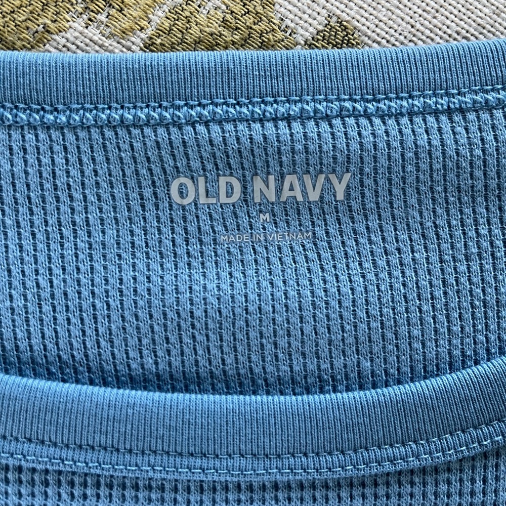 T-Shirt - Picture 2 of 2